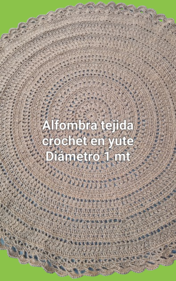 Alfombra tejida crochet en yute