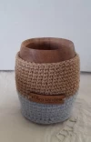 Mate de madera con funda tejida