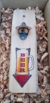 Destapador de botellas para pared