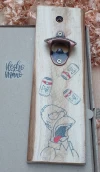 Destapador de botellas para pared
