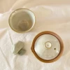 Shiboridashi y cuenco en ceramica gres beige-mostaza